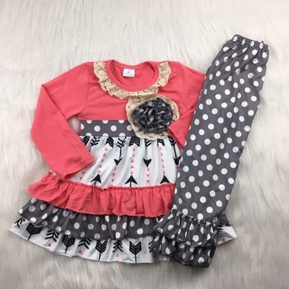 Flower 🌸🌺 Ruffle Embroidered Cute Pants Outfit